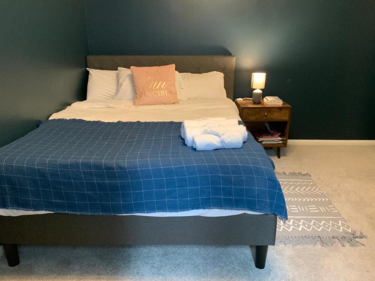 2 Bedroom Apartment Near Southfields Londres Extérieur photo