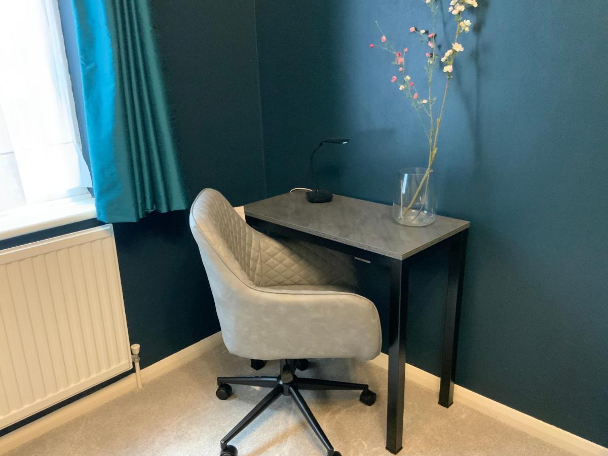 2 Bedroom Apartment Near Southfields Londres Extérieur photo